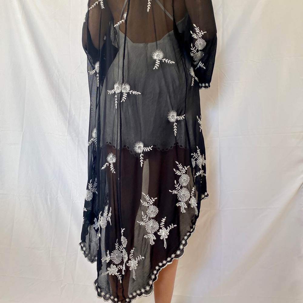 Kimono - Picture 3 of 4